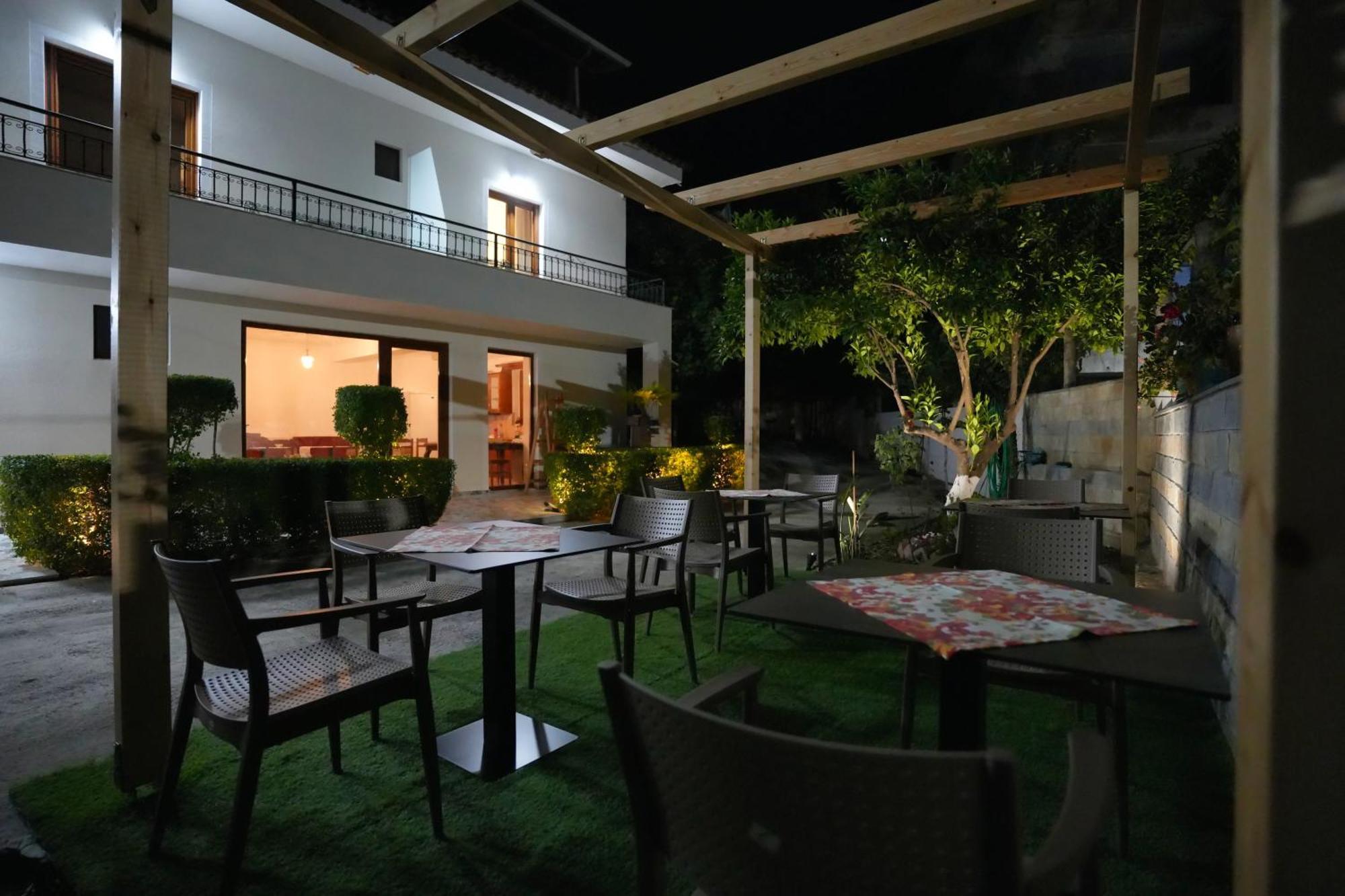 Villa Qeli Gjirokaster Luaran gambar