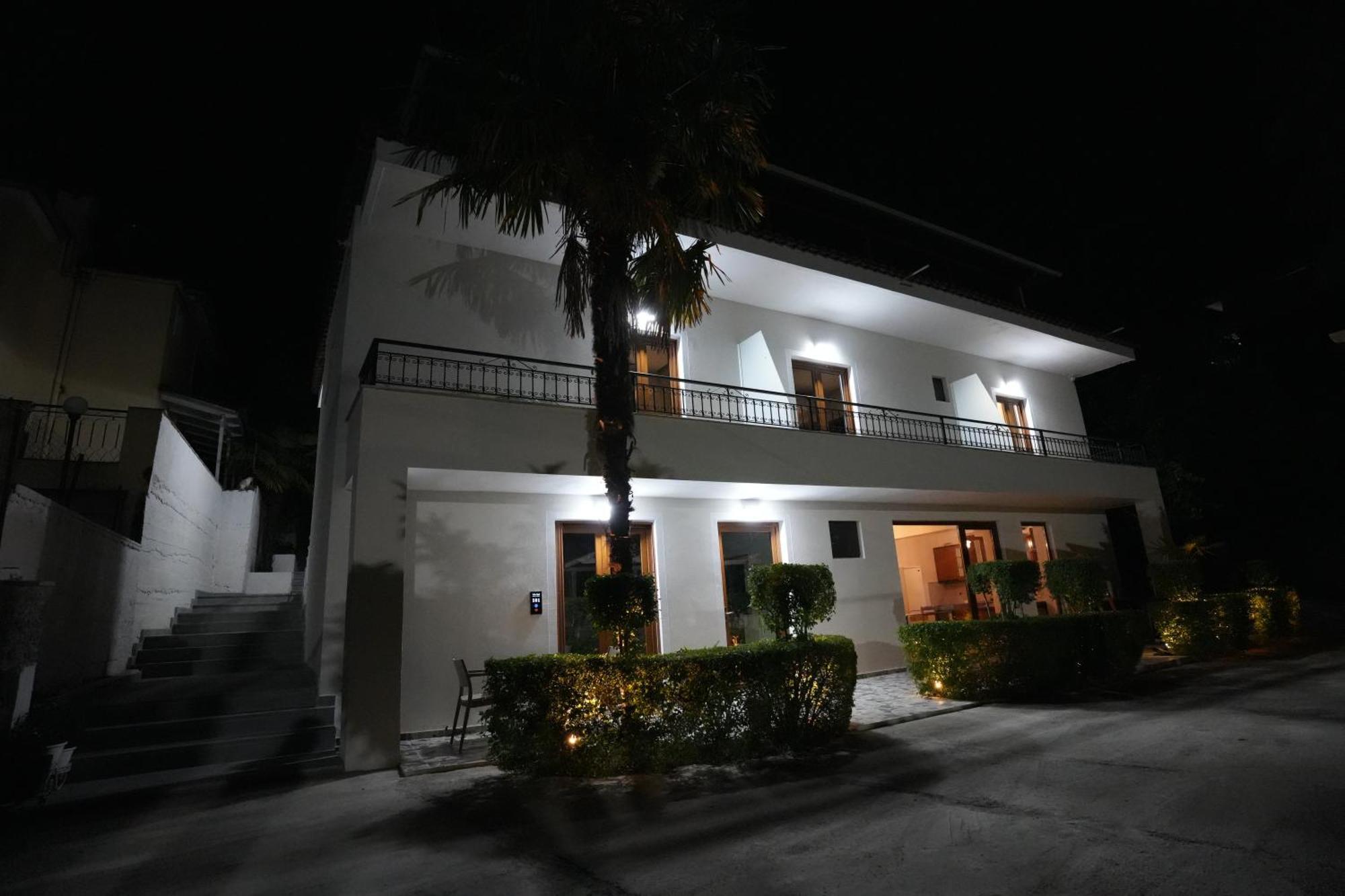 Villa Qeli Gjirokaster Luaran gambar